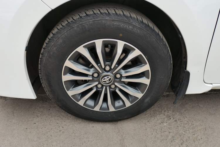 Used Toyota Corolla 2017 Revised Version 1.2T S-CVT GL-i
