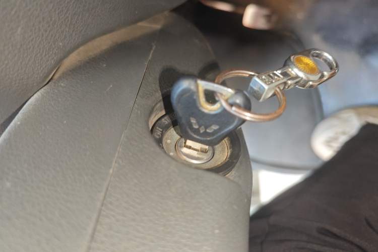 Used Wuling Zhiguang 2010 1.0L Liye Edition
