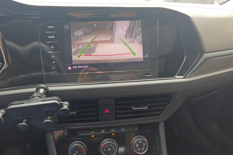 Used Volkswagen Sagitar 2021 200TSI DSG Excellence Edition Audio And AC Panel