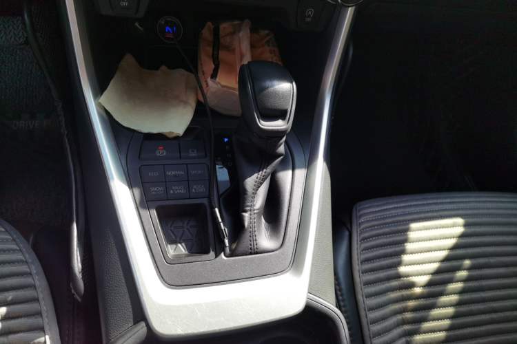 Used Toyota RAV4 2020 2.0L CVT 4x4 Trend Edition
