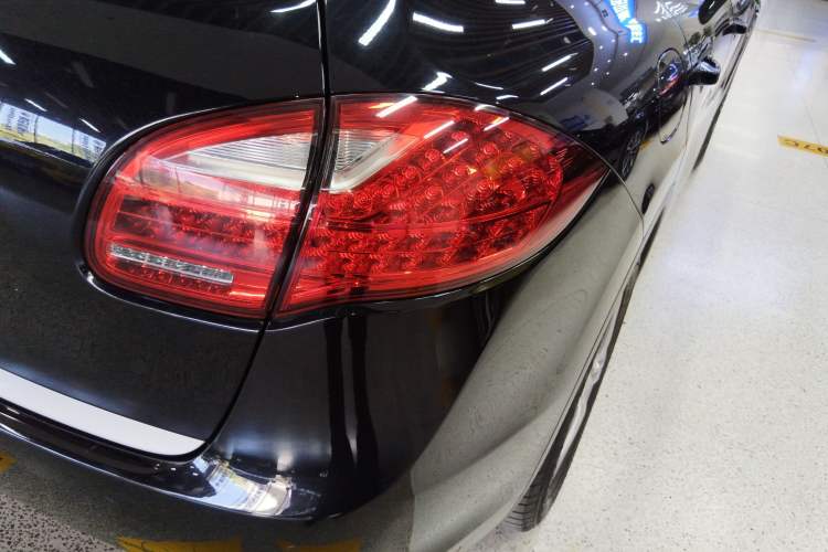 Used Porsche Cayenne 2014 Cayenne Platinum Edition 3.0T Exterior 3