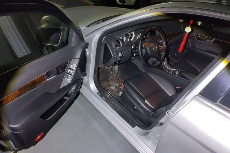 Used Mercedes-Benz C-Class 2013 C 260 Elegant Grand Edition Driver Seat