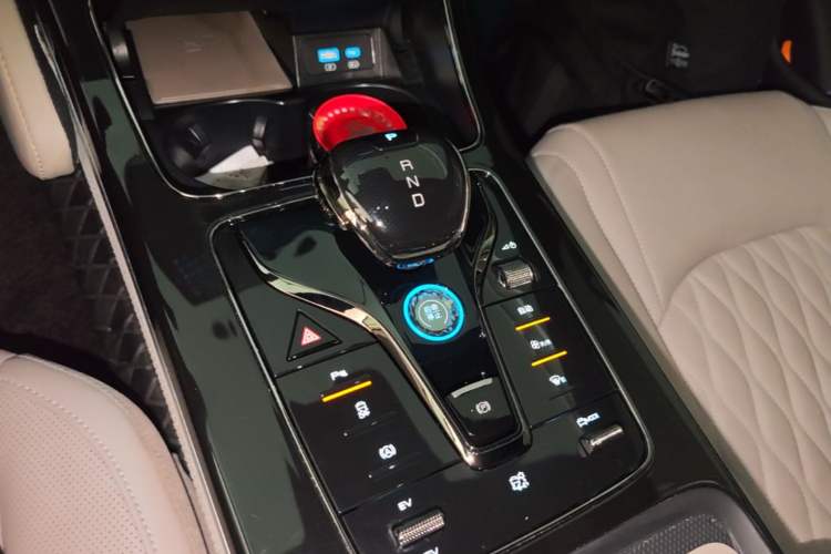 Used BYD Han 2025 DM-i 125KM Prestige Model
