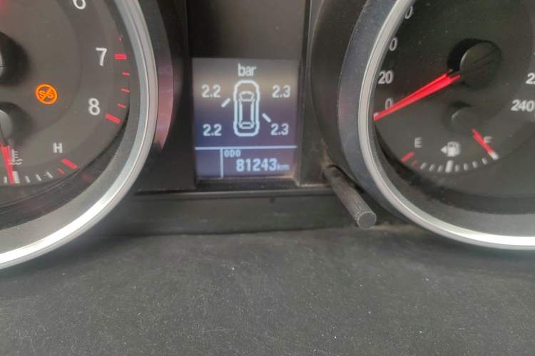 Used Haval H6 2017 Red-Label Sport Edition 1.5T Manual Two-Wheel Drive Elite Model Odometer Close Up