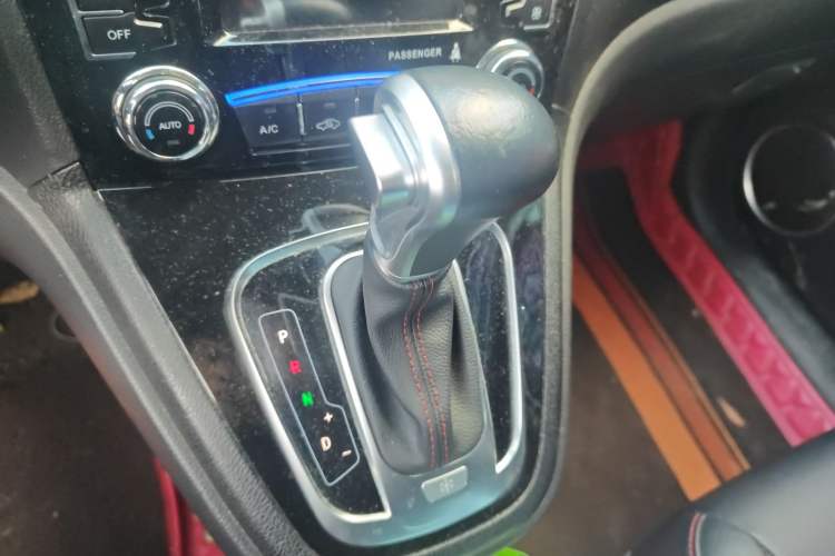 Used Haval H6 2016 Upgraded Model 1.5T Automatic Two-Wheel Drive Elite Version