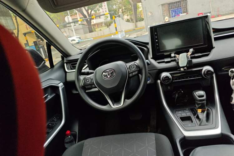 Used Toyota RAV4 2020 Dual-Engine 2.5L E-CVT Two-Wheel Drive Elite Edition Steering Wheel