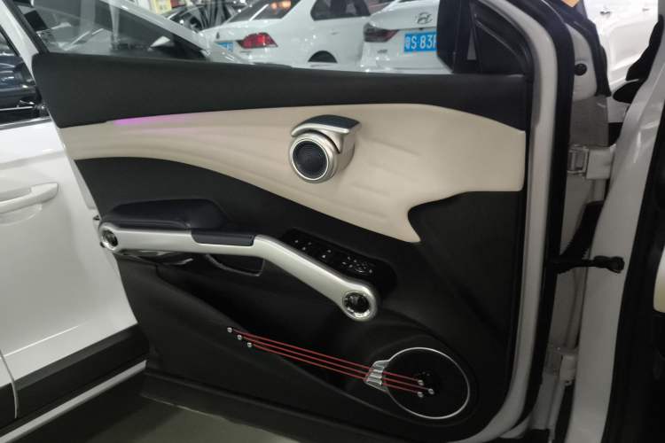 Used BYD Yuan PLUS 2022 430 km Luxury Version Interior 4