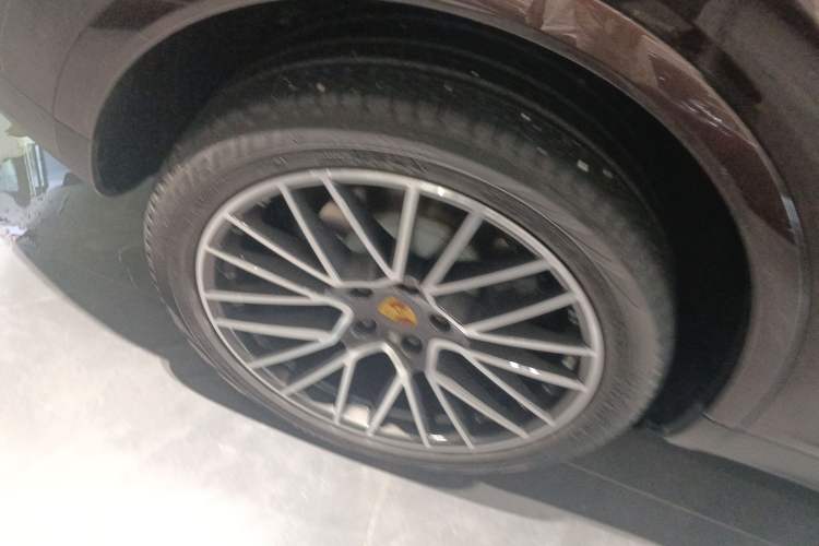 Used Porsche Cayenne 2019 Cayenne 3.0T Exterior 5