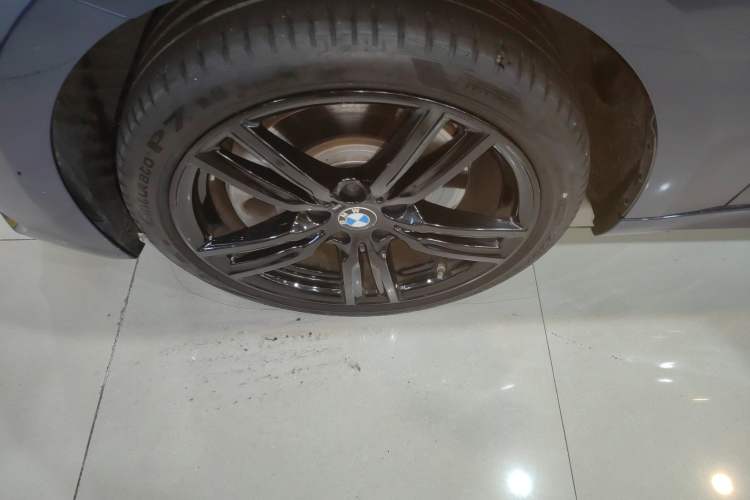 Used BMW 1 Series 2022 125i M Sport Night Edition Left Front Wheel Hub