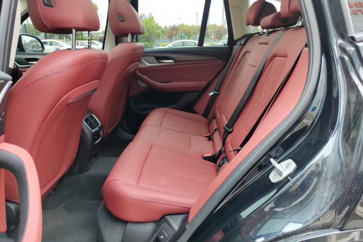 Used BMW X3 2023 Restyled xDrive30i Leading Edition M Night Sky Package Left Rear Seat