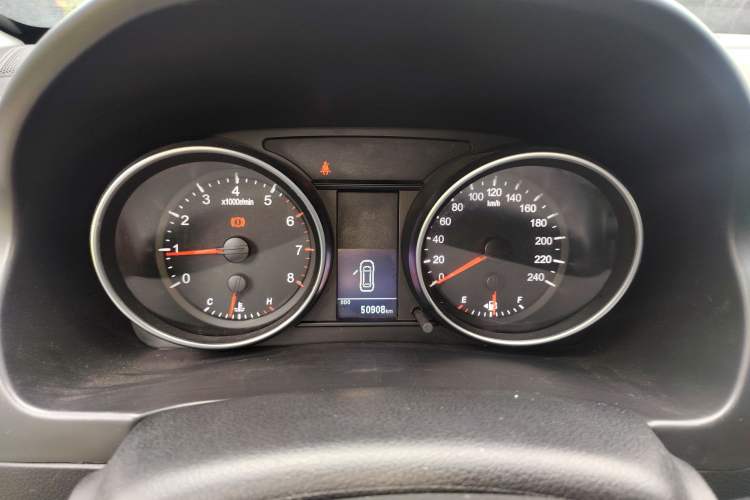 Used Haval H6 2016 Upgraded Model 1.5T Manual Two-Wheel Drive Value Edition