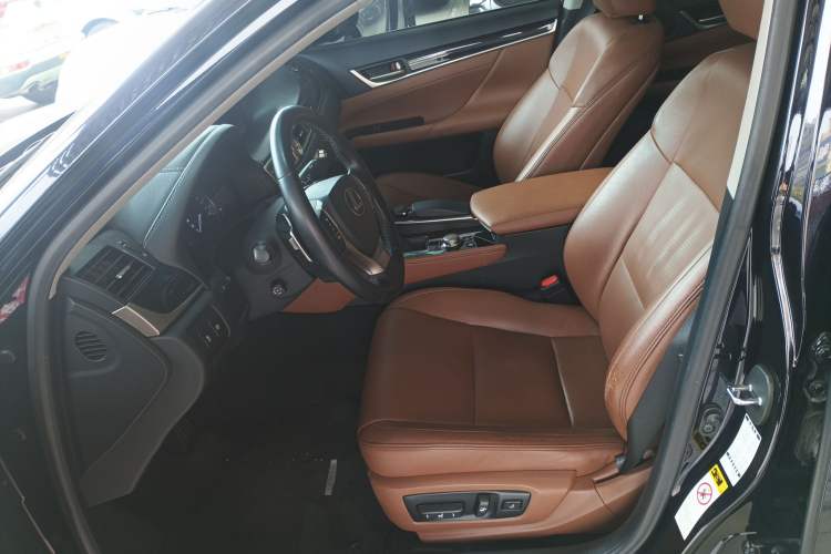 Used Lexus GS 2014 300h Premier Edition