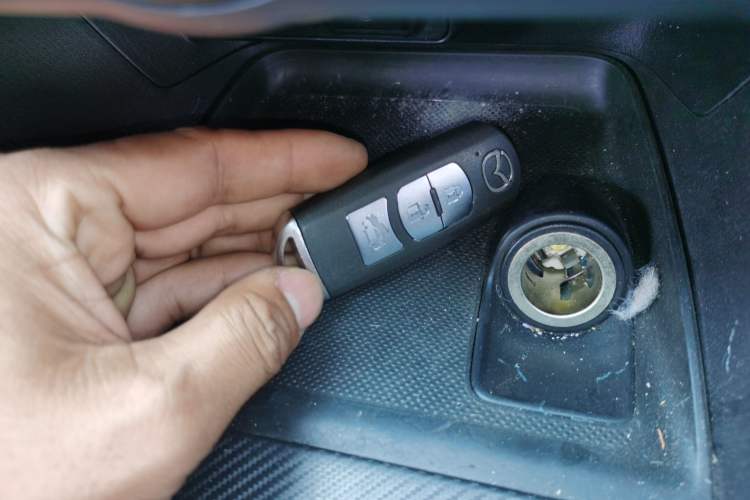 Used Mazda 3 Axela 2017 Sedan 1.5L Automatic Comfort Model Emission Standard China V