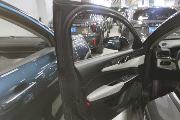 Used Lynk & Co 02 2022 2.0T DCT Shine Pro