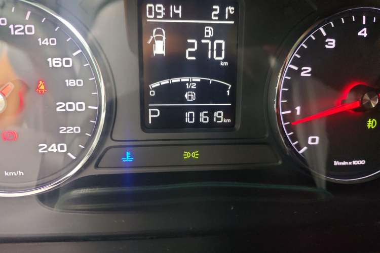 Used Roewe RX5 2016 20T Two-Wheel Drive Automatic Internet Smart Edition