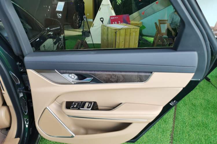 Used Jaguar XFL 2022 XFL 2.0T P250 Two-Wheel-Drive Prestige Luxury Edition