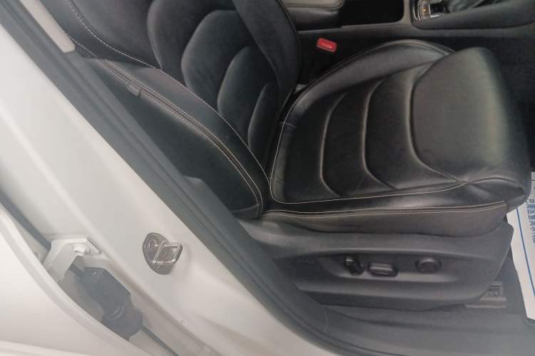 Used Skoda Kodiaq 2018 Facelifted TSI330 5-Seater Two-Wheel-Drive Luxury Enjoyment Edition
