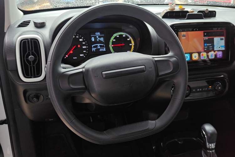 Used Roewe Clever 2022 311km QiQi BoBo Edition Steering Wheel