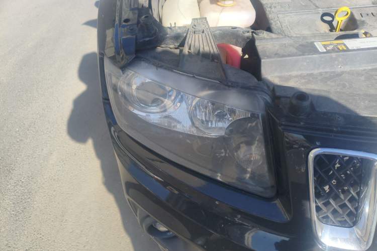 Used Jeep Compass 2015 2.0L two-wheel drive sport version