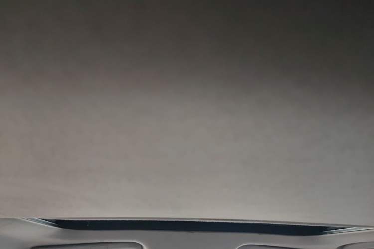 Used Nissan Lannia 2016 1.6L Manual Cool Edition Headliner