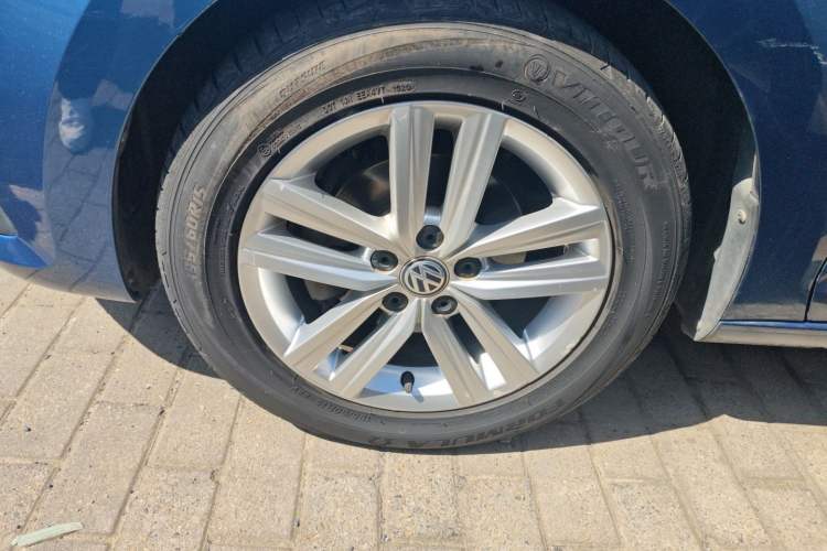 Used Volkswagen Santana 2015 Haval H6 1.6L Automatic Comfort Model
