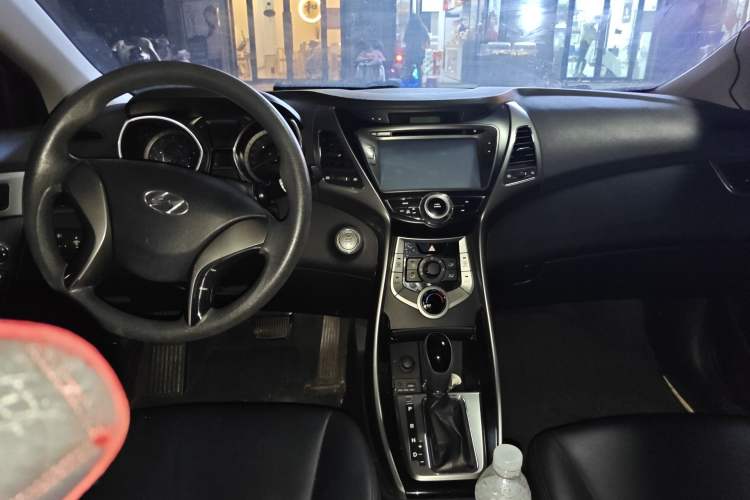 Used Hyundai Elantra (5th Generation / Langdong) 2012 1.6L Automatic Leading Model