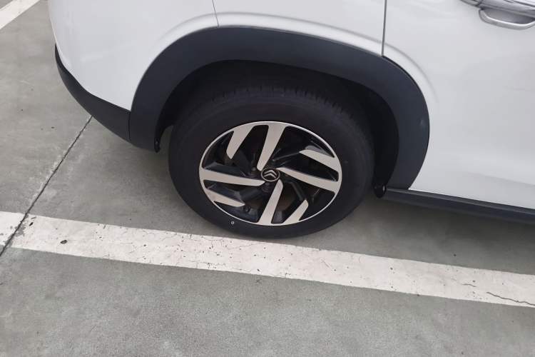 Used Citroen C3-XR 2015 1.6L Automatic Pioneer Model Exterior 5