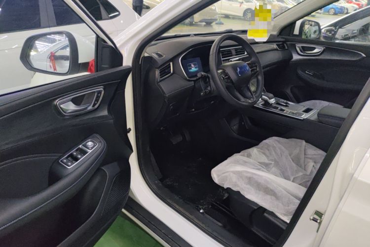 Used Roewe RX5 2025 PLUS 330TGI Automatic Trendsetting Smart Edition Interior 3