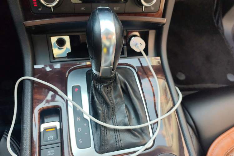 Used Volkswagen Touareg 2011 3.0 TSI Standard Version