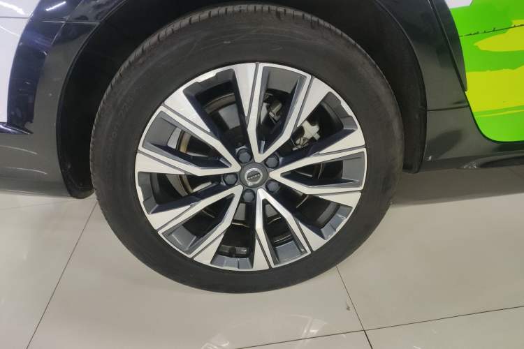 Used Volvo V90 2021 Cross Country B5 AWD Smart Range Edition