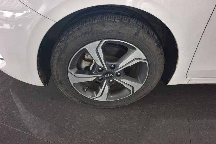 Used Kia K3 2020 1.5L CVT New Sharp Edition with Sunroof Left Front Wheel Hub