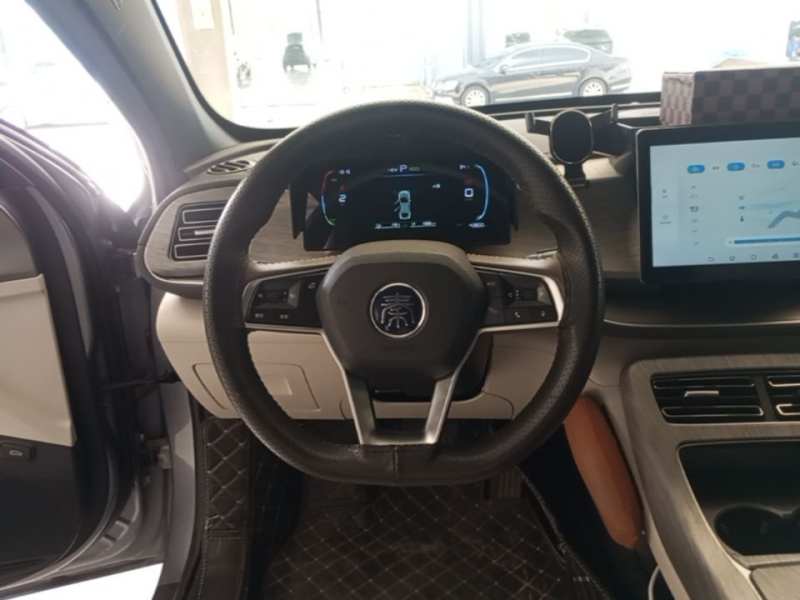 Used BYD Qin PLUS 2023 Champion Edition DM-i 120KM Leading Model — 10