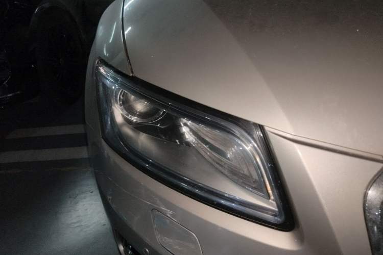 Used Audi Q5 2015 40 TFSI Comfort Model Right Front Headlight