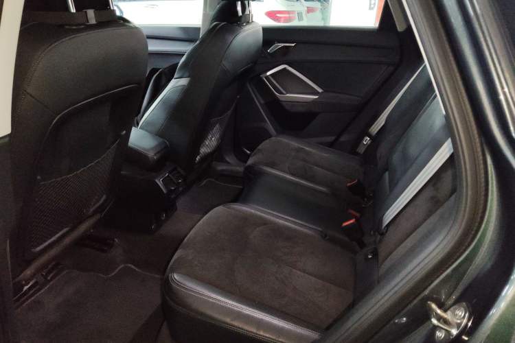 Used Audi Q3 2021 35 TFSI Fashion Dynamic Model
