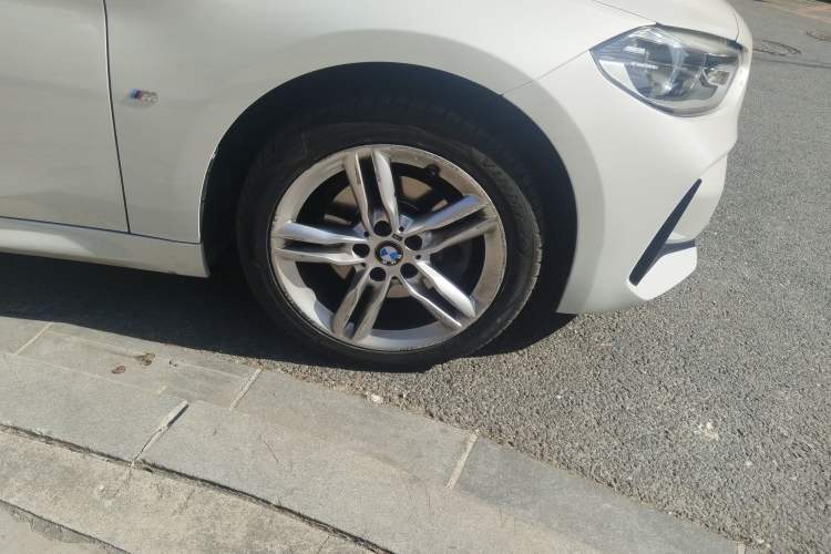 Used BMW 1 Series 2020 120i M Sport Package Right Front Wheel Hub