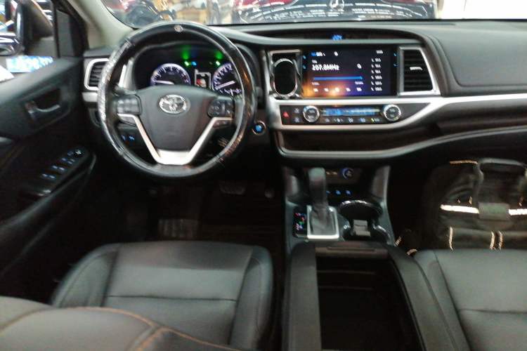 Used Toyota Highlander 2021 2.0T Four-Wheel Drive Prestige Version 7 Seats
