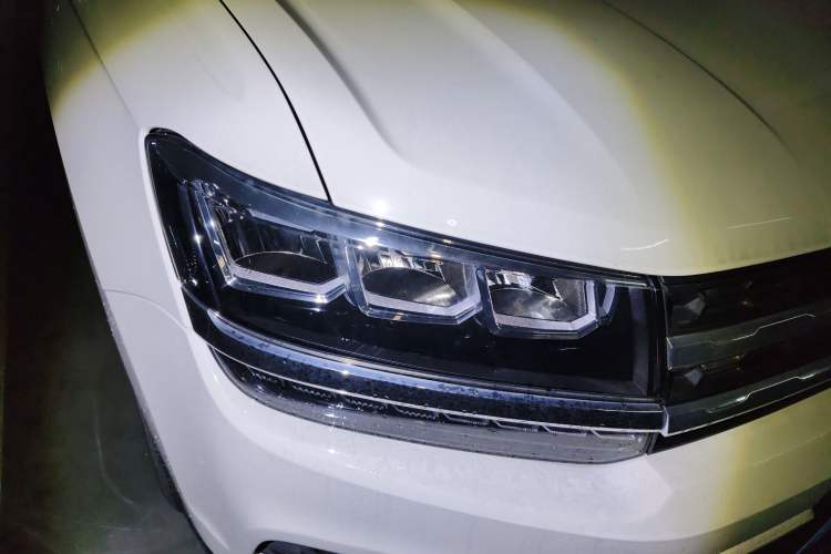 Used Volkswagen Tharu 2021 280TSI Two-Wheel Drive Trend Edition
