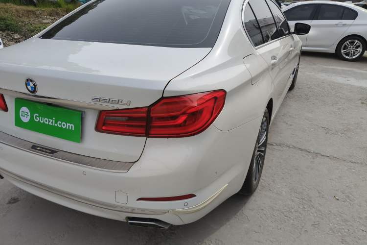Used BMW 5 Series 2018 Facelifted 530Li Luxury Edition Premium Package
