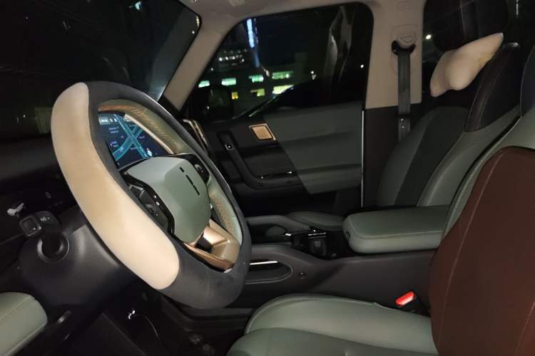 Used iCAR 03 2024 472km Four-Wheel Drive Long-Range Intelligent Advanced Version
