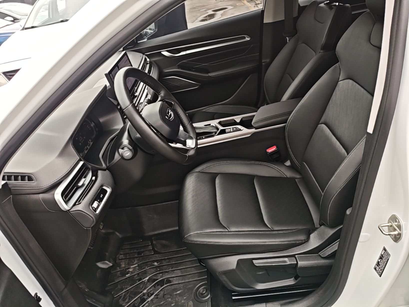Geely Auto Emgrand 2023 4th Generation Champion Edition 1.5L CVT Luxury Model — снимка 17