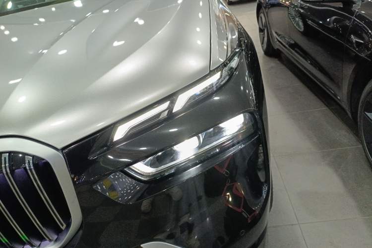 Used BMW X7 2024 xDrive40i Luxury Package – Leading Model