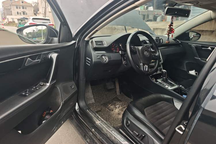 Used Volkswagen Magotan 2016 1.8TSI Luxury Comfort Model Driver Seat