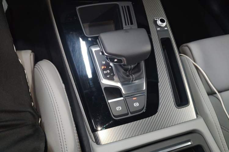 Used Audi Q5L 2021 40 TFSI Fashion Dynamic Model