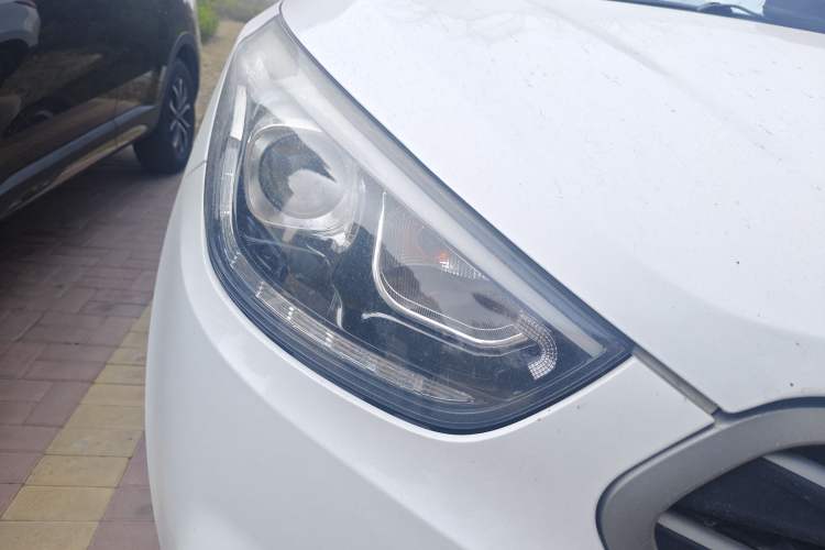 Used Hyundai ix35 2013 2.0L Automatic Two-Wheel Drive Smart GLS China V Standard