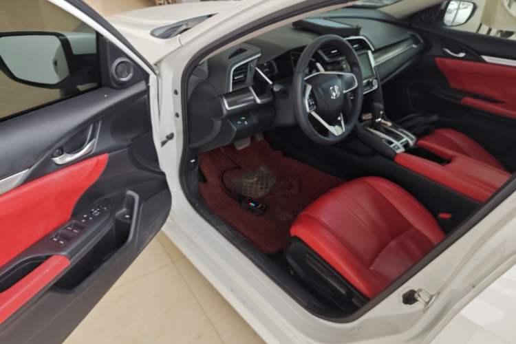 Used Honda Civic 2019 220TURBO CVT Dynamic Edition China VI Interior 3