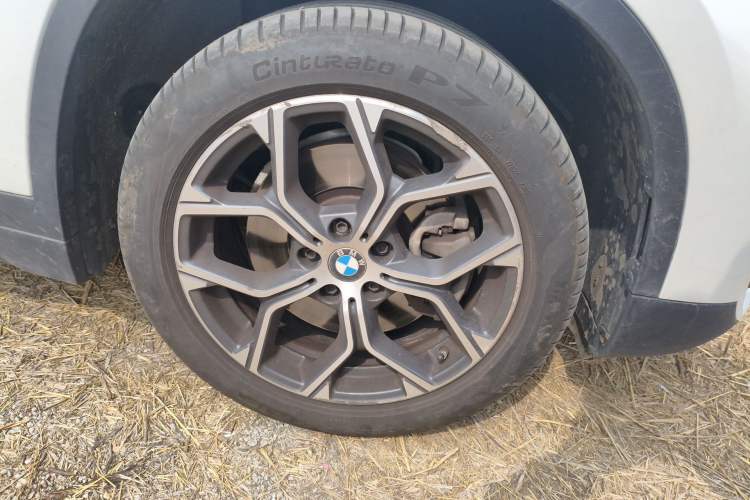 Used BMW X1 2022 sDrive25Li Leading Model Right Front Wheel Hub