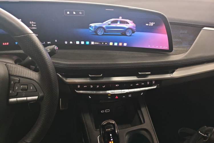 Used Cadillac XT4 2024 28T Four-Wheel Drive Luxury Version Audio And AC Panel