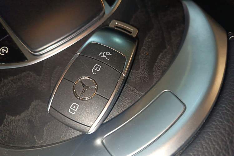 Used Mercedes-Benz C-Class 2021 C 200 L Fashion Edition Sport Version Vehicle Key