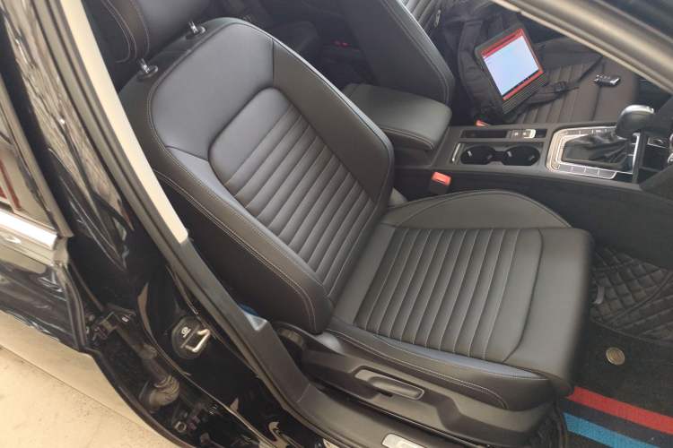 Used Volkswagen Magotan 2025 Zhongxiang Version 280TSI DSG Comfort Edition