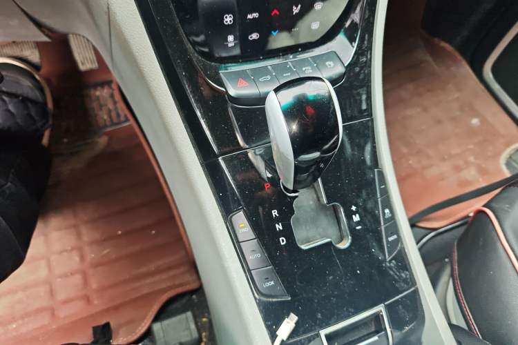 Used Luxgen Great 7 SUV 2014 2.2T Four-Wheel Drive Prestige Version
